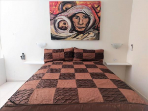 Loft 25 excelente y comodo, cerca del vado del rio, consulado,CAS, galerias mall , cama queen , cocineta